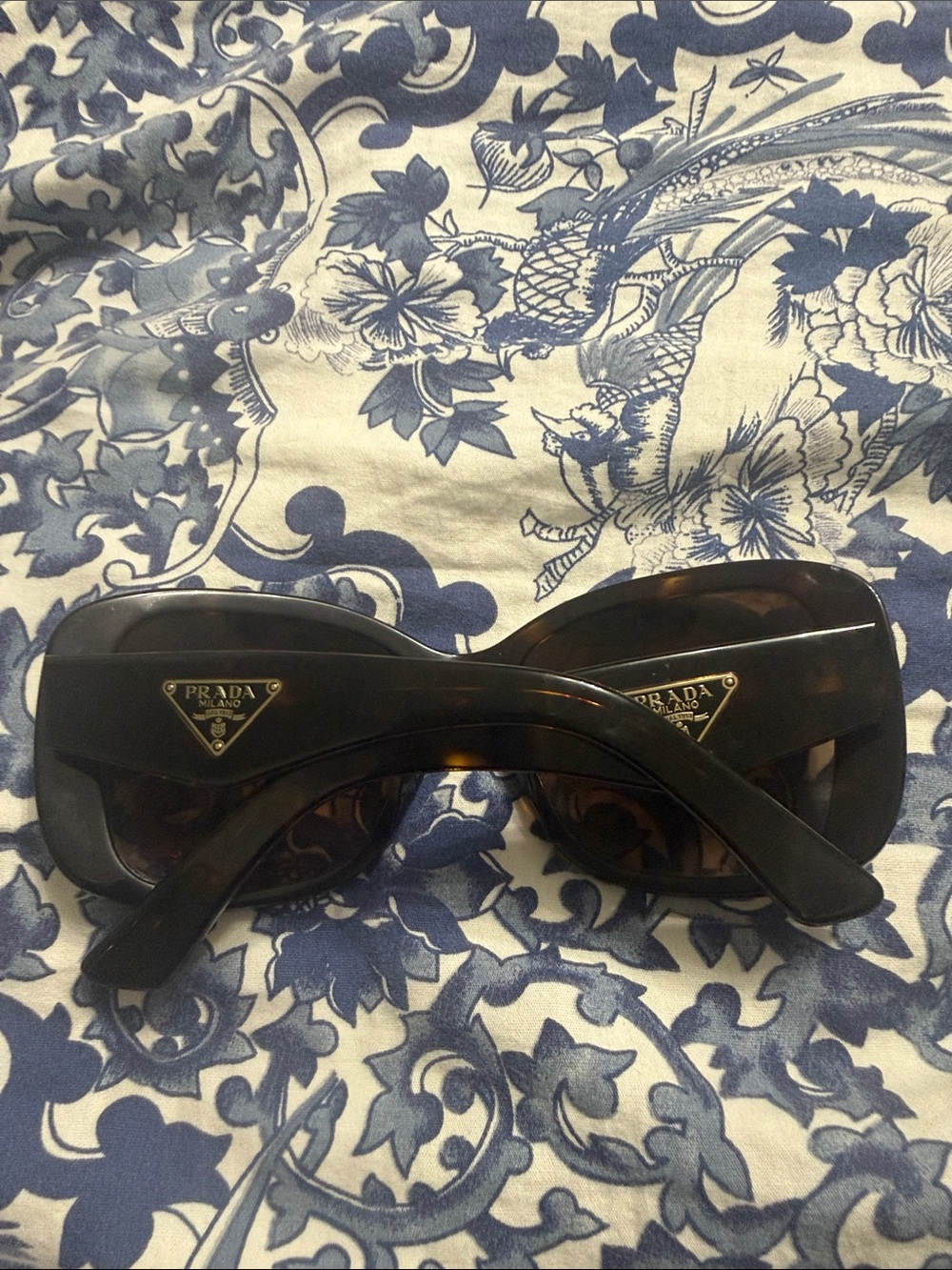 Prada Oversized Women's Sunglasses in Black Tortoiseshell - Picture 2 of 6